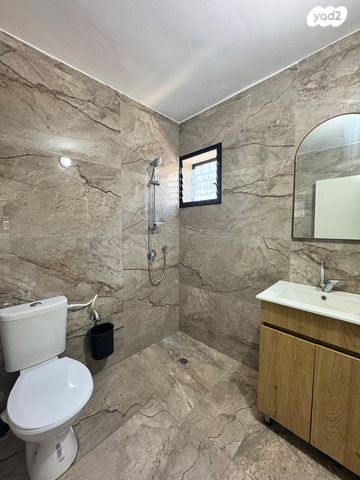 דירה, שבטי ישראל, קרית ים