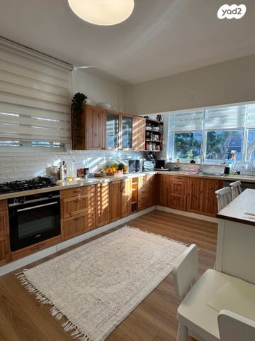 דירה, ריינס, ארלוזורוב, גבעתיים