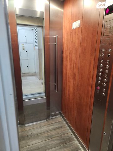 דירה, יהודה לייב פינסקר 79, קרול, פתח תקווה