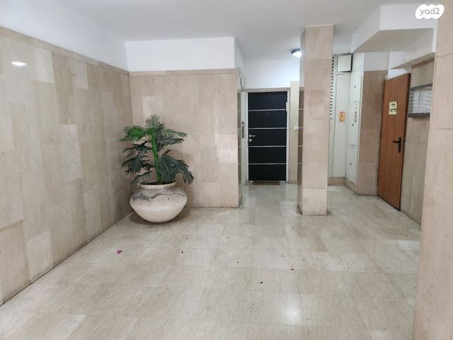 דירה, יהודה לייב פינסקר 79, קרול, פתח תקווה