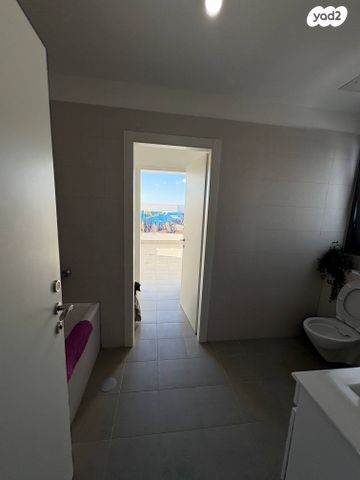 דופלקס, קרית מלאכי