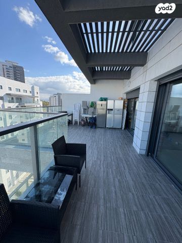 דופלקס, קרית מלאכי