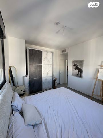 דופלקס, קרית מלאכי