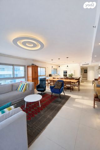 גג/ פנטהאוז, נתן יונתן, עיר ימים, נתניה