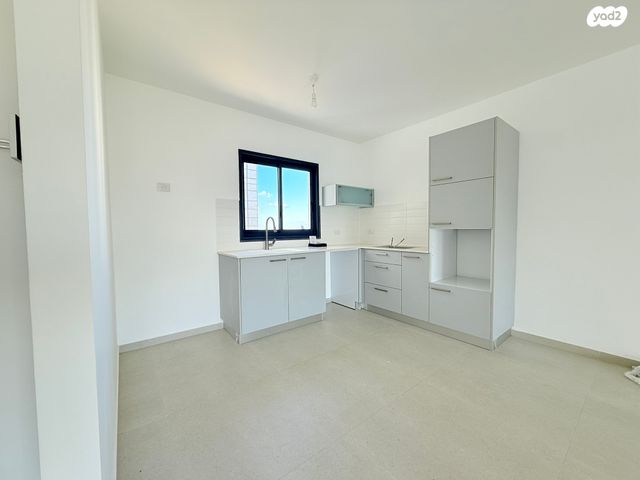 דירה, כרמי הנדיב, אחוזת רוטנר, קרית מלאכי