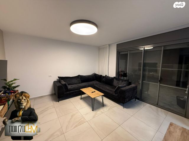 דירה, יוסף אבו, נתיבות מערב, נתיבות