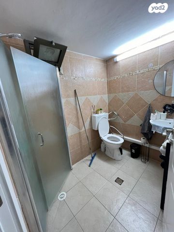 יחידת דיור, ראובן, גבעת ציון וגבעת הפרחים, אשקלון