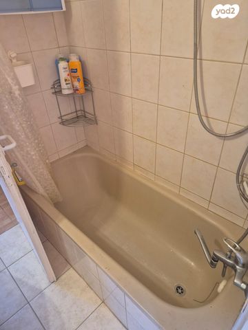 דירה, גרשון ש"ץ, נאות שמיר, רמלה