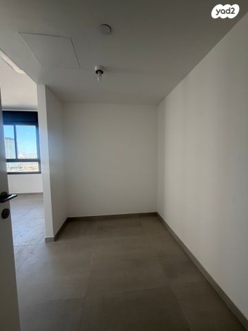 דירה, ההזנק, פארק העסקים האלף, ראשון לציון