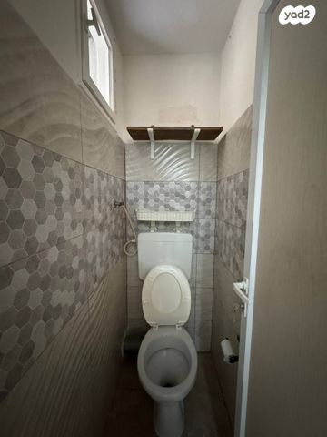 דירה, ז'בוטינסקי 18, צור שלום, קרית ביאליק