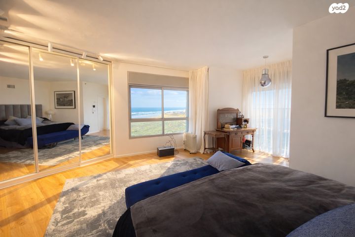 גג/ פנטהאוז, נתן יונתן, עיר ימים, נתניה