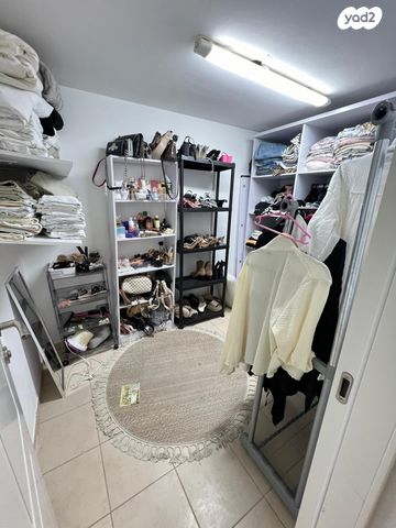 יחידת דיור, ראובן, גבעת ציון וגבעת הפרחים, אשקלון