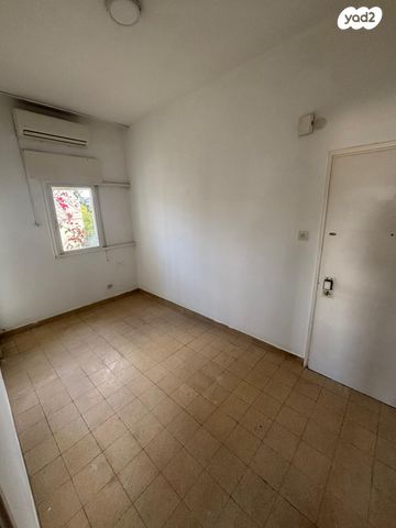 דירה, יצחק שדה, יד אליהו, תל אביב יפו