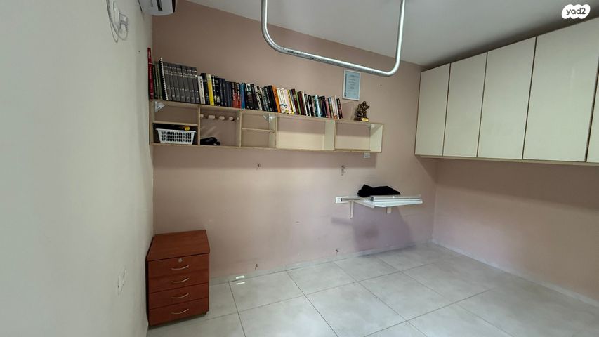 דירה, לוי אשכול, שכונה ותיקה - מרכז העיר, מעלות תרשיחא