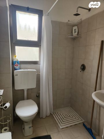 דירה, יהודה לייב פינסקר 79, קרול, פתח תקווה