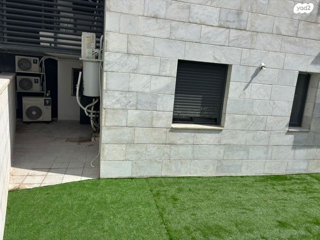 שרה אהרונסון 1