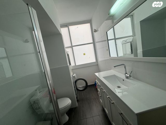 דירה, דרך יבנה, ב' / צפון מערב העיר, רחובות