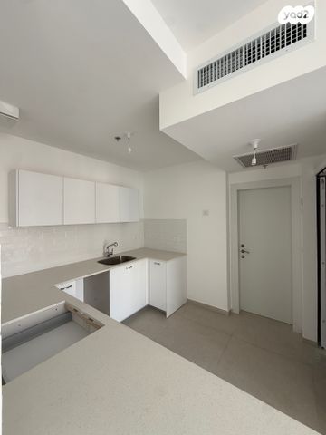 הרב יצחק ידידיה פרנקל 67