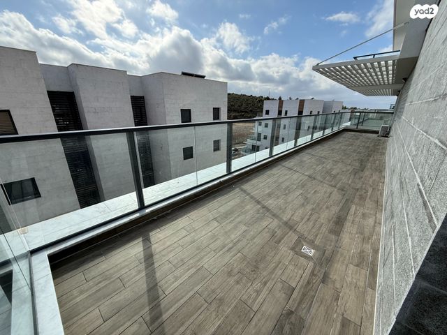 דירה, לשם 33, שאר העיר, אריאל