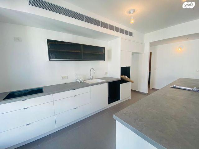 דירה, יונה וולך 7, גרין פארק החדשה, הוד השרון