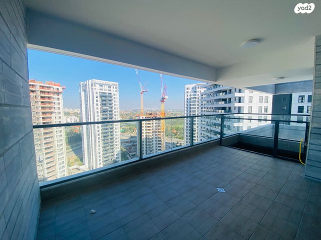 דירה, יונה וולך 7, גרין פארק החדשה, הוד השרון