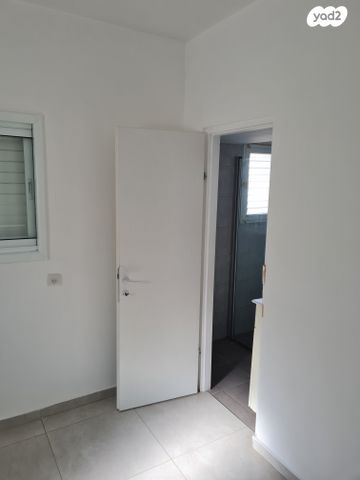 דירה, זאב ז'בוטינסקי, ד' / מערב מרכז העיר, רחובות