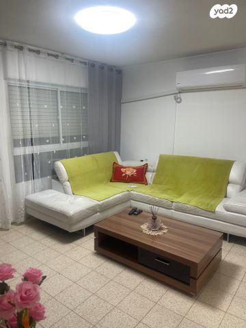 דירה, גני אביב, לוד