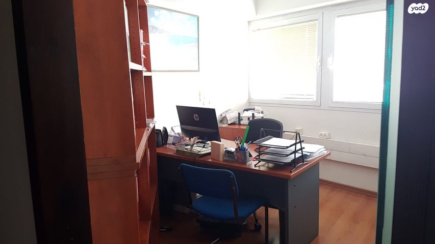 משרדים, המקצוע, מונטיפיורי, הרכבת, תל אביב יפו