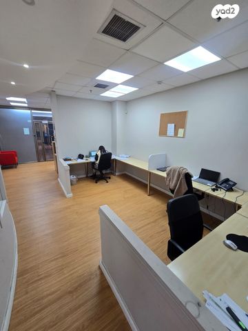 חנויות/ שטח מסחרי, יוסף לישנסקי 27, מב"ת מערב, אזור תעשייה חדש, ראשון לציון