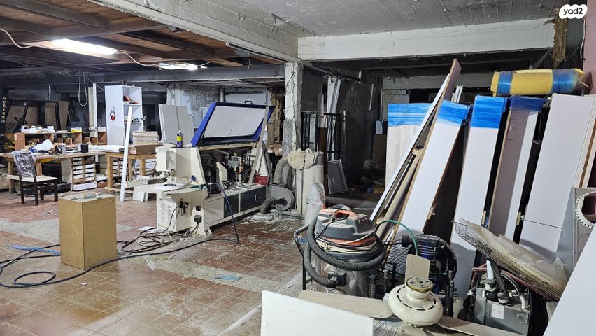 חנויות/ שטח מסחרי, חלוצי התעשייה, חיפה