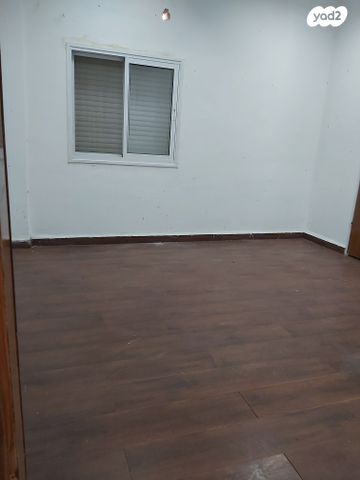 משרדים, חדרה