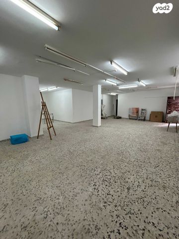 חנויות/ שטח מסחרי, ההגנה, לב העיר, בת ים