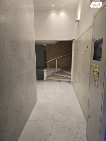 משרדים, המייסדים 4, צפון מערב מרכז העיר, נתניה