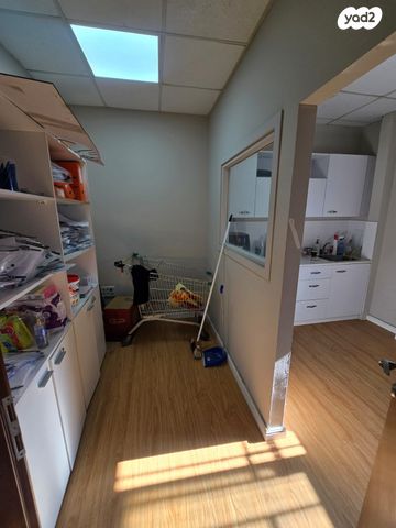 חנויות/ שטח מסחרי, יוסף לישנסקי 27, מב"ת מערב, אזור תעשייה חדש, ראשון לציון