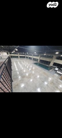 משרדים, מפעלי נחם הר טוב