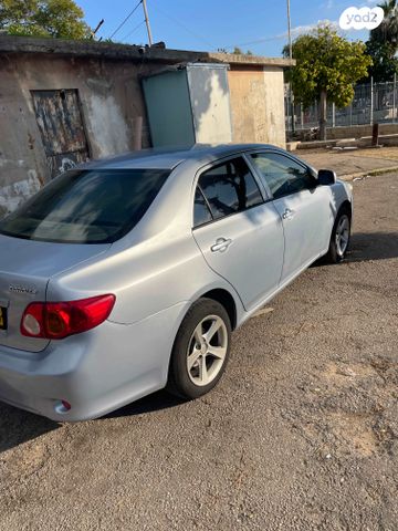טויוטה קורולה