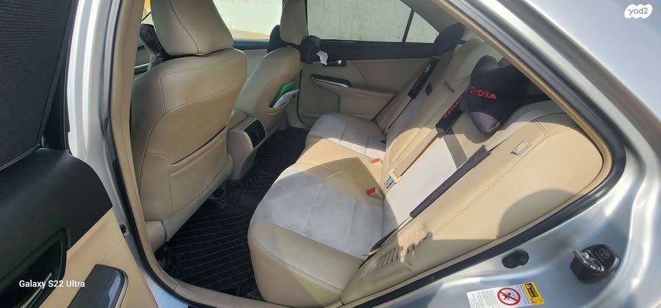 טויוטה קאמרי