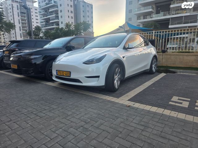 מודעת רכב טסלה מודל Y