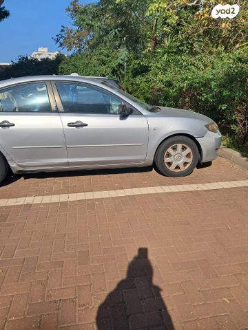 מודעת רכב מאזדה 3