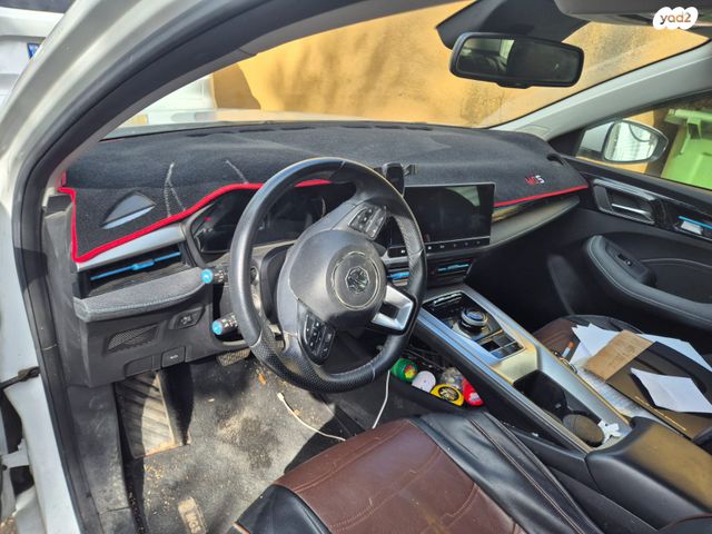 מודעת רכב אם ג'י MG5