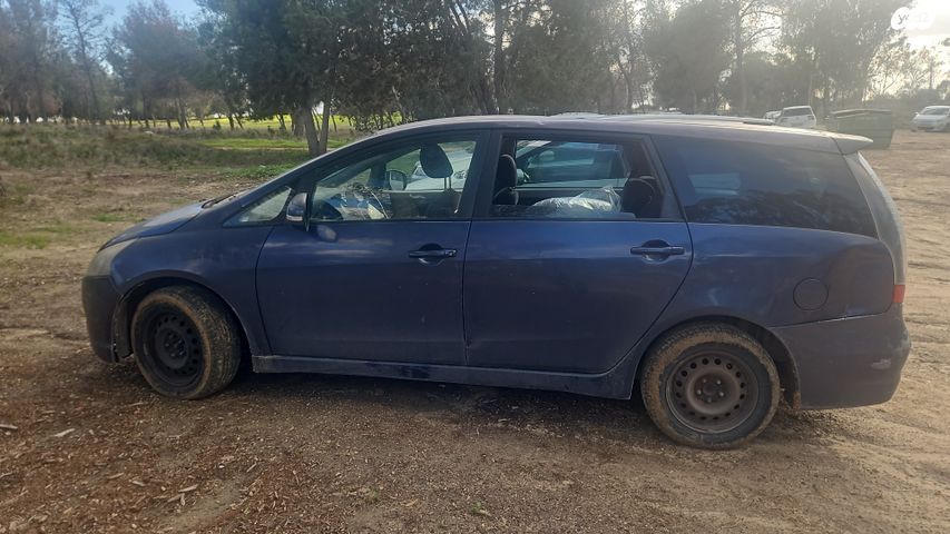 מודעת רכב מיצובישי גרנדיס