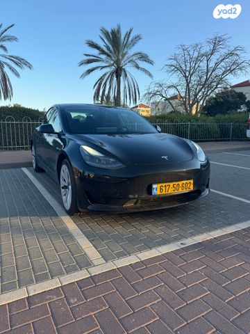 מודעת רכב טסלה מודל 3