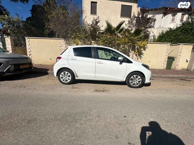 מודעת רכב טויוטה יאריס