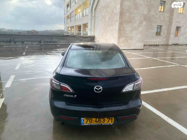מאזדה 3