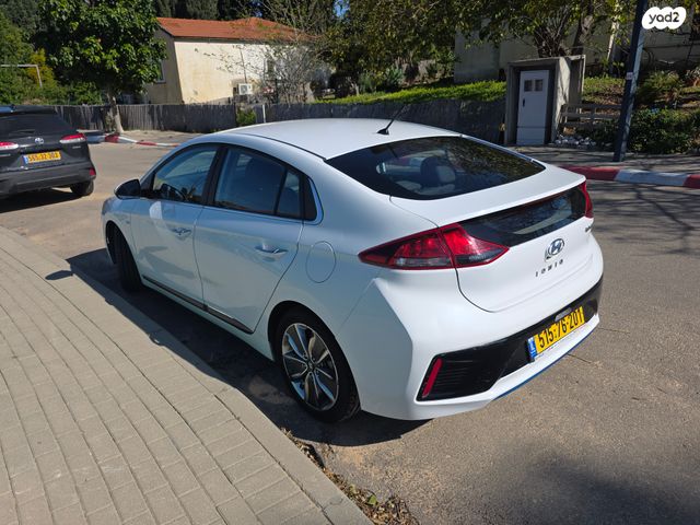 יונדאי איוניק