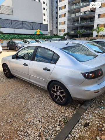 מודעת רכב מאזדה 3