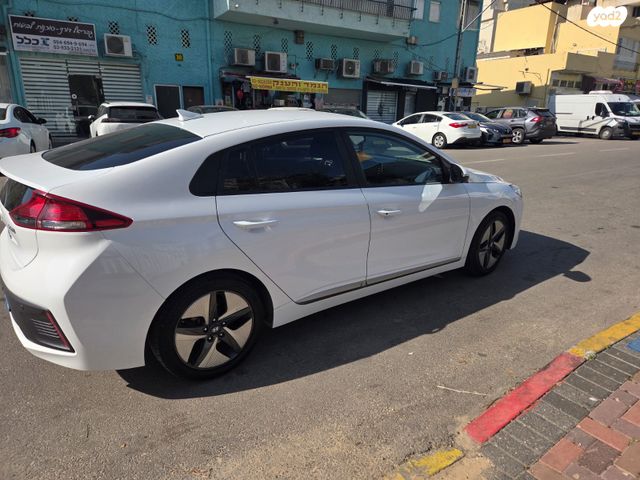 יונדאי איוניק