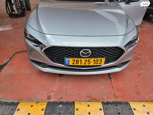 מאזדה 3