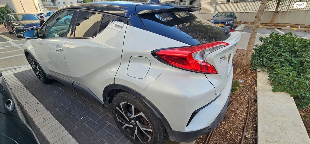 טויוטה C-HR