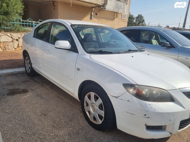 מודעת רכב מאזדה 3